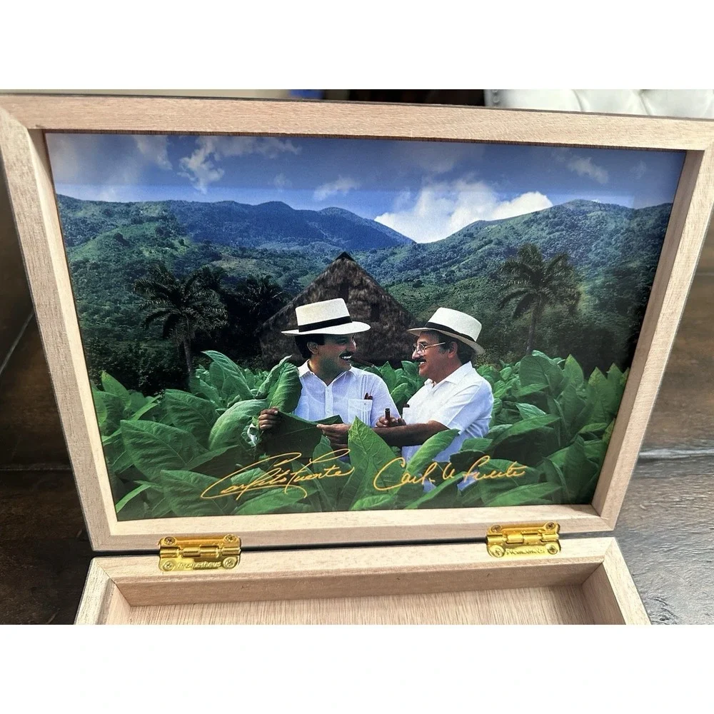 Arturo Fuente Opus X Heaven And Earth Taurus‎ The Bull  lacquer Cigar  Humidor